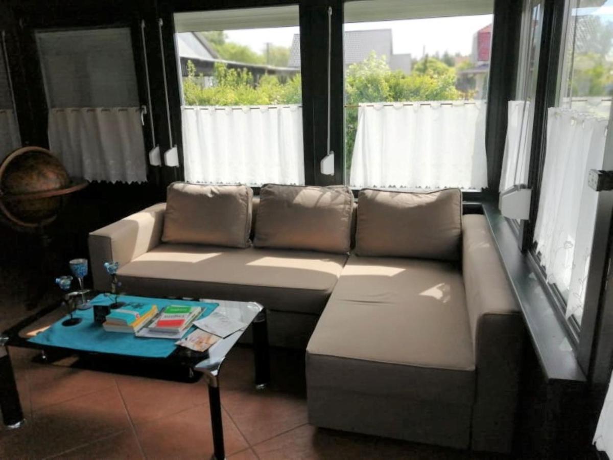 Schoenes Ferienhaus Mit Grossen Pool 250 M Vom Balaton Balatonmáriafürdő Екстериор снимка